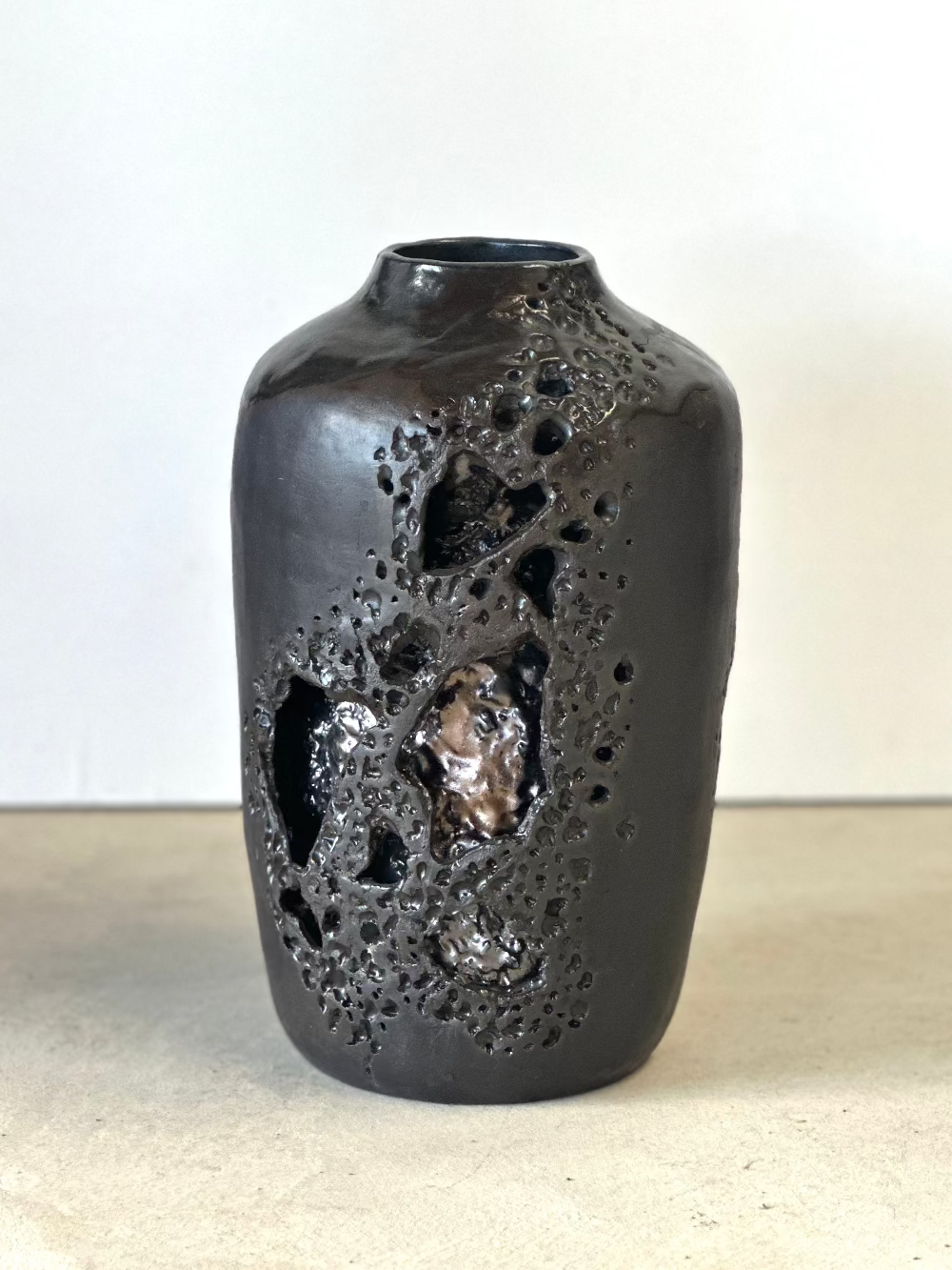 I Still Serve a Purpose, Michelle Huizinga, Ceramic vessel glazed