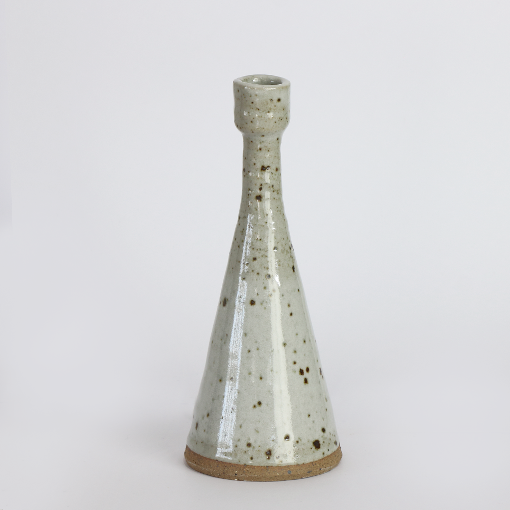 White stoneware vase Jacqueline Kampen