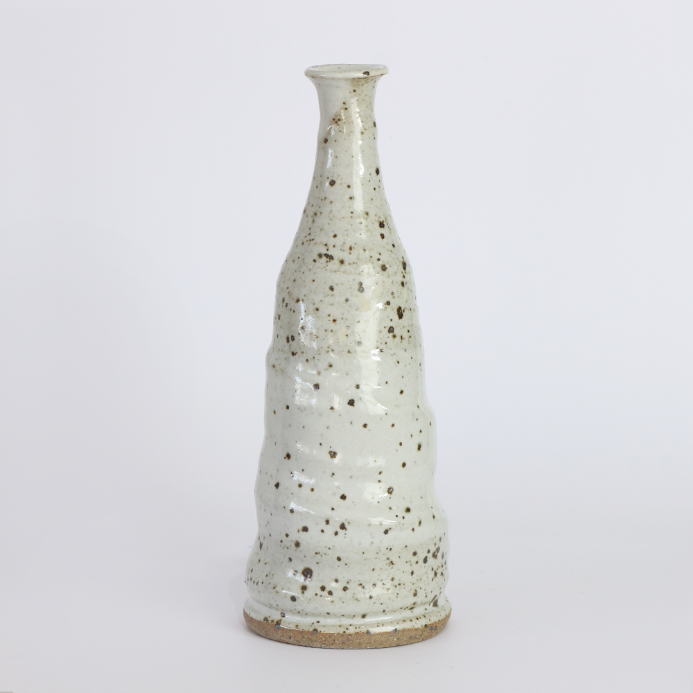 White stoneware vase Jacqueline Kampen