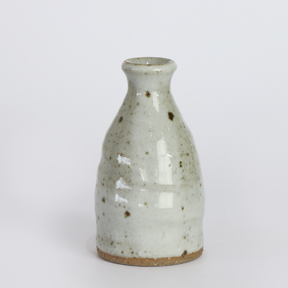 White stoneware vase Jacqueline Kampen