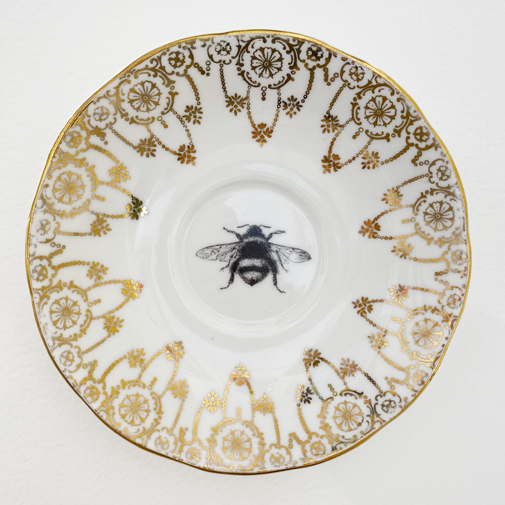 Philina Den Dulk Vintage Gold Floral Bee 2 upcycled fine china ready to hang 