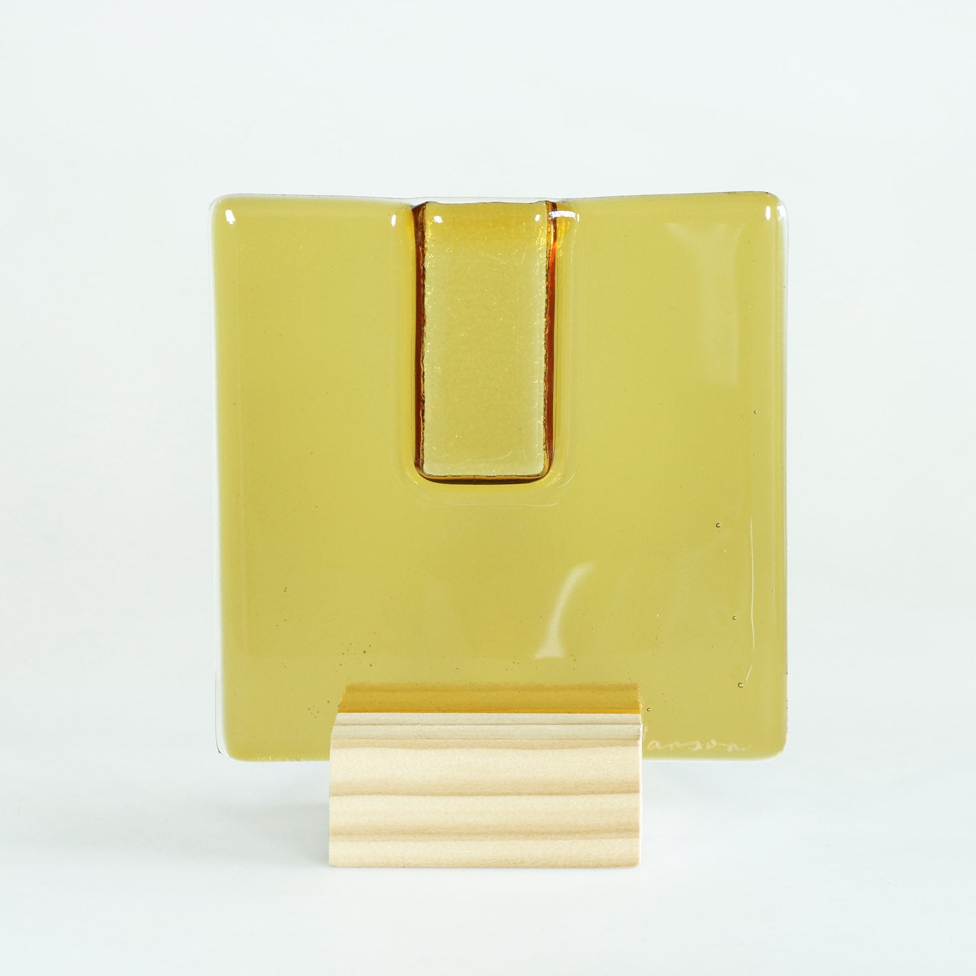 Amber Square | Frances Hanson