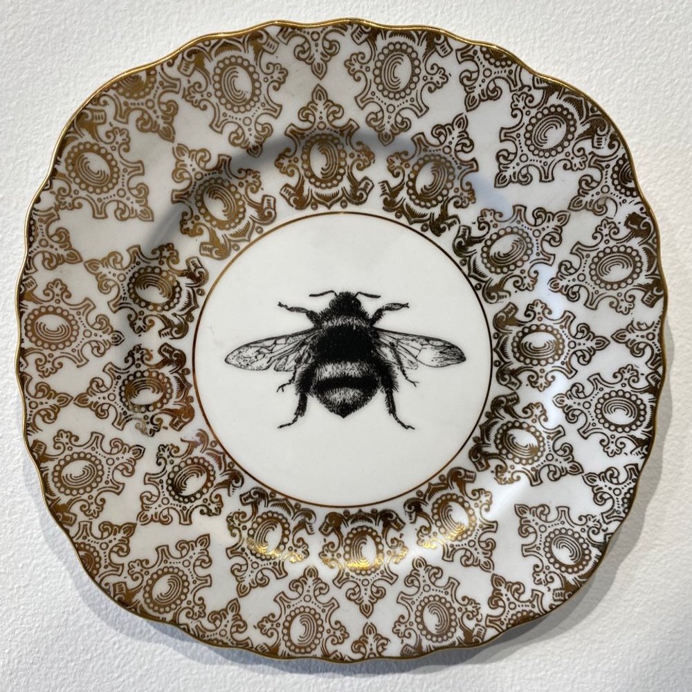 Gold Round Bee | Philina Den Dulk